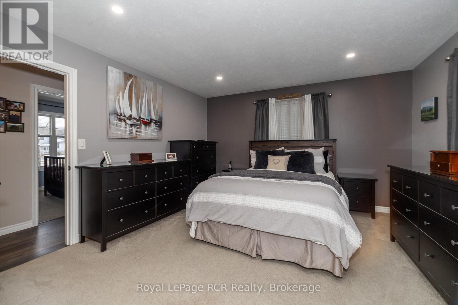 107 Mary Avenue, Georgian Bluffs, Ontario  N4K 5N5 - Photo 11 - X12007366