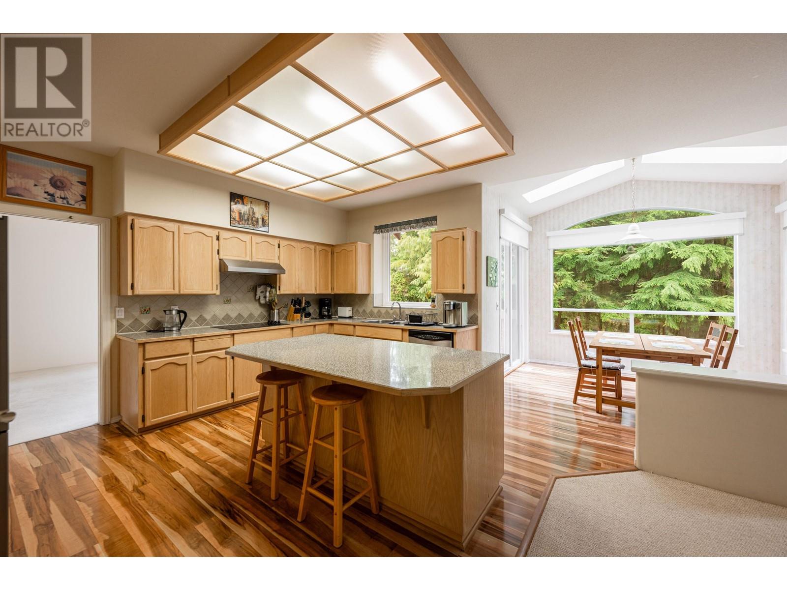 2936 Waterford Place, Coquitlam, British Columbia  V3E 2S9 - Photo 12 - R2976112