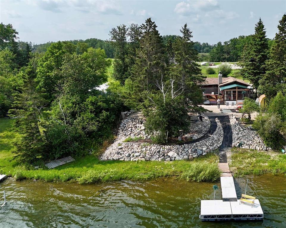 10 Slocruz Drive, Sandy Lake, Manitoba