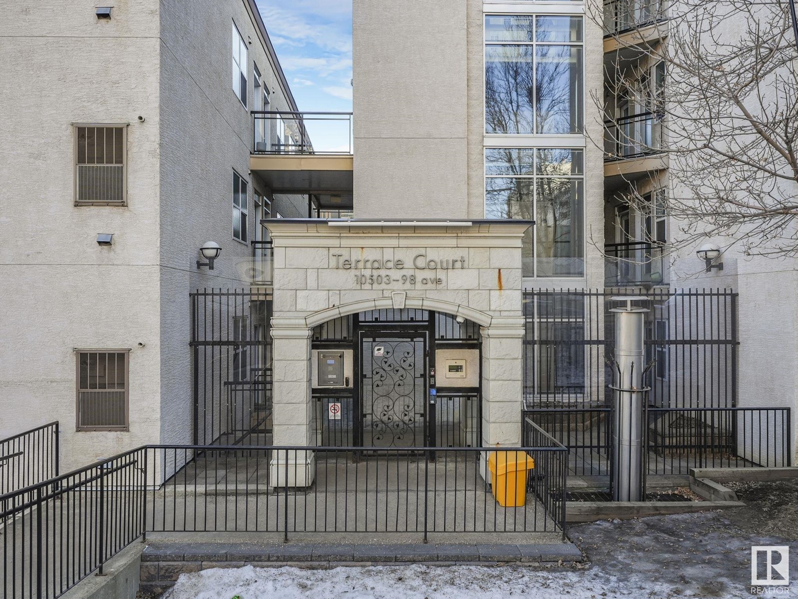 Property at #716 10503 98 AV NW image 1