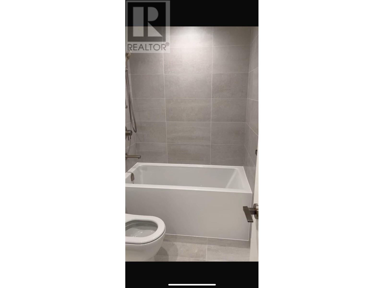 Listing Picture 9 of 13 : 801 6855 PEARSON WAY, Richmond / 烈治文 - 魯藝地產 Yvonne Lu Group - MLS Medallion Club Member