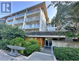 414 221 E 3RD STREET, North Vancouver, British Columbia