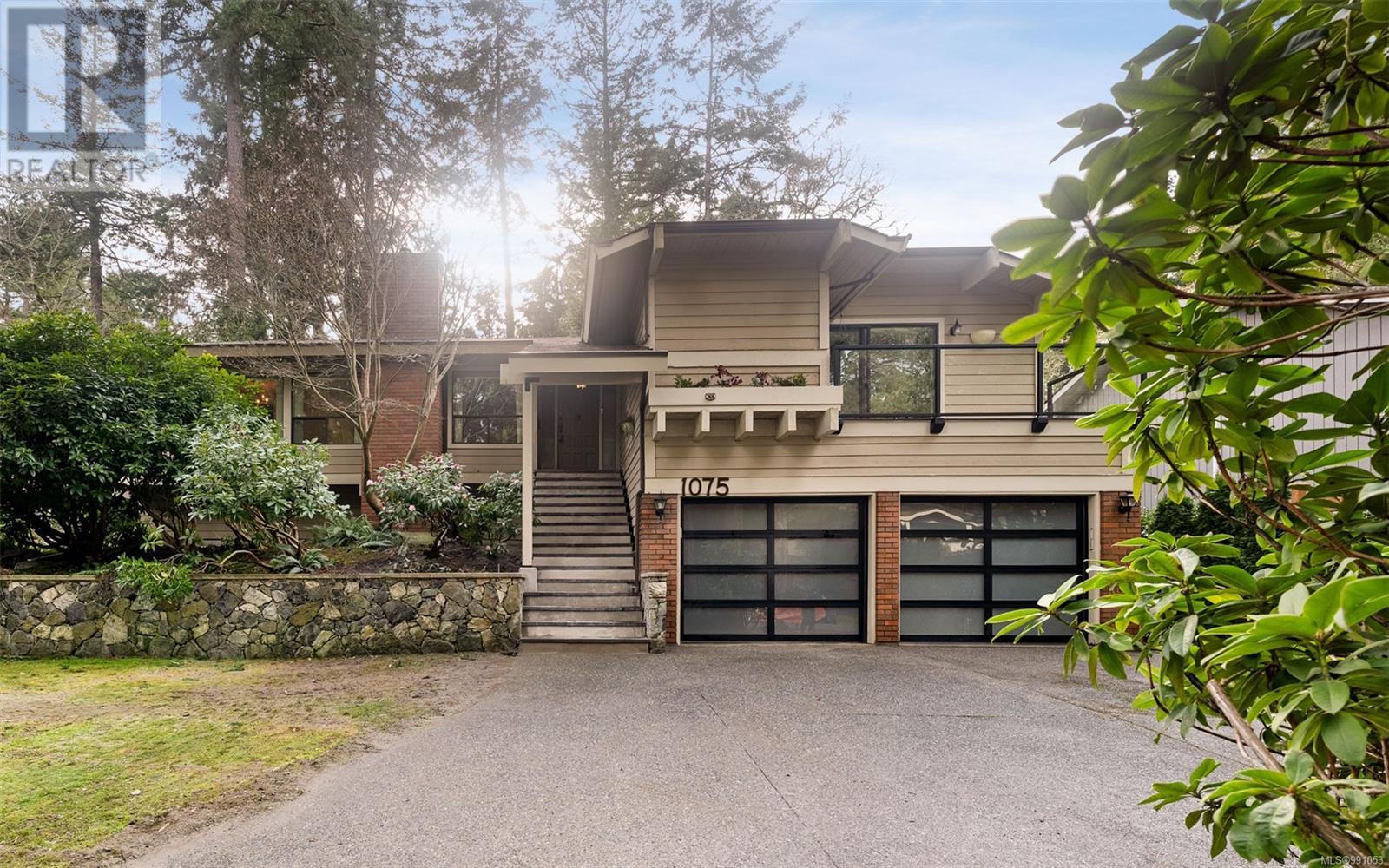 Property at 1075 Quailwood Pl image 2