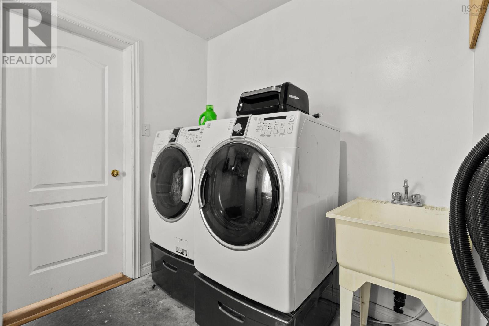 27 Lucasville Road, Middle Sackville, Nova Scotia  B4E 3E8 - Photo 19 - 202504686