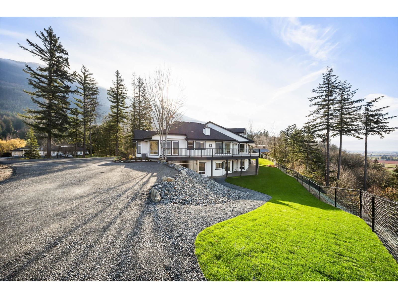 41965 Nikada Drive, Majuba Hill, Chilliwack, British Columbia  V2R 5H2 - Photo 39 - R2976041