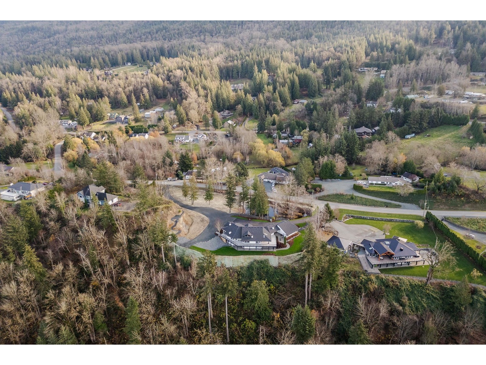 41965 Nikada Drive, Majuba Hill, Chilliwack, British Columbia  V2R 5H2 - Photo 2 - R2976041