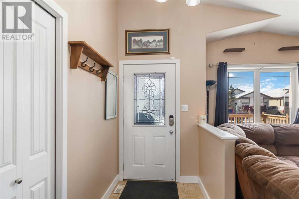 Property at 135 Peyton Way image 4