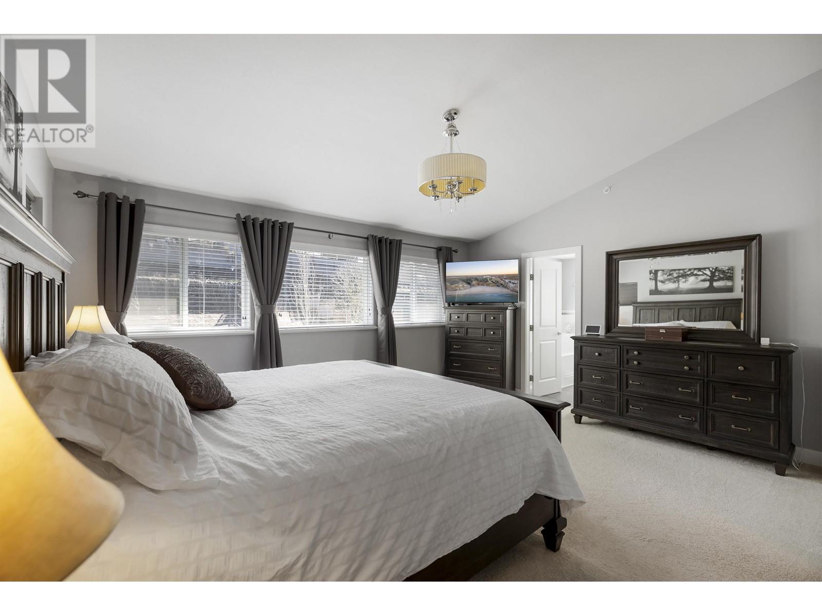 10468 Mceachern Street, Maple Ridge, British Columbia  V2W 0H8 - Photo 20 - R2976339