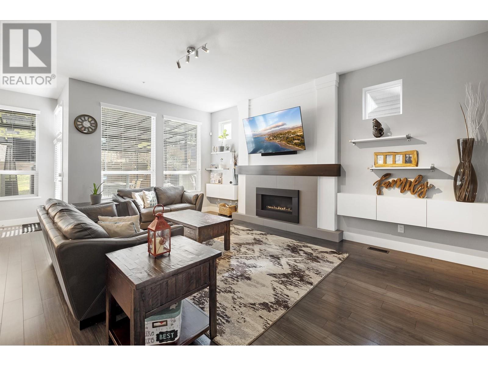 10468 Mceachern Street, Maple Ridge, British Columbia  V2W 0H8 - Photo 6 - R2976339