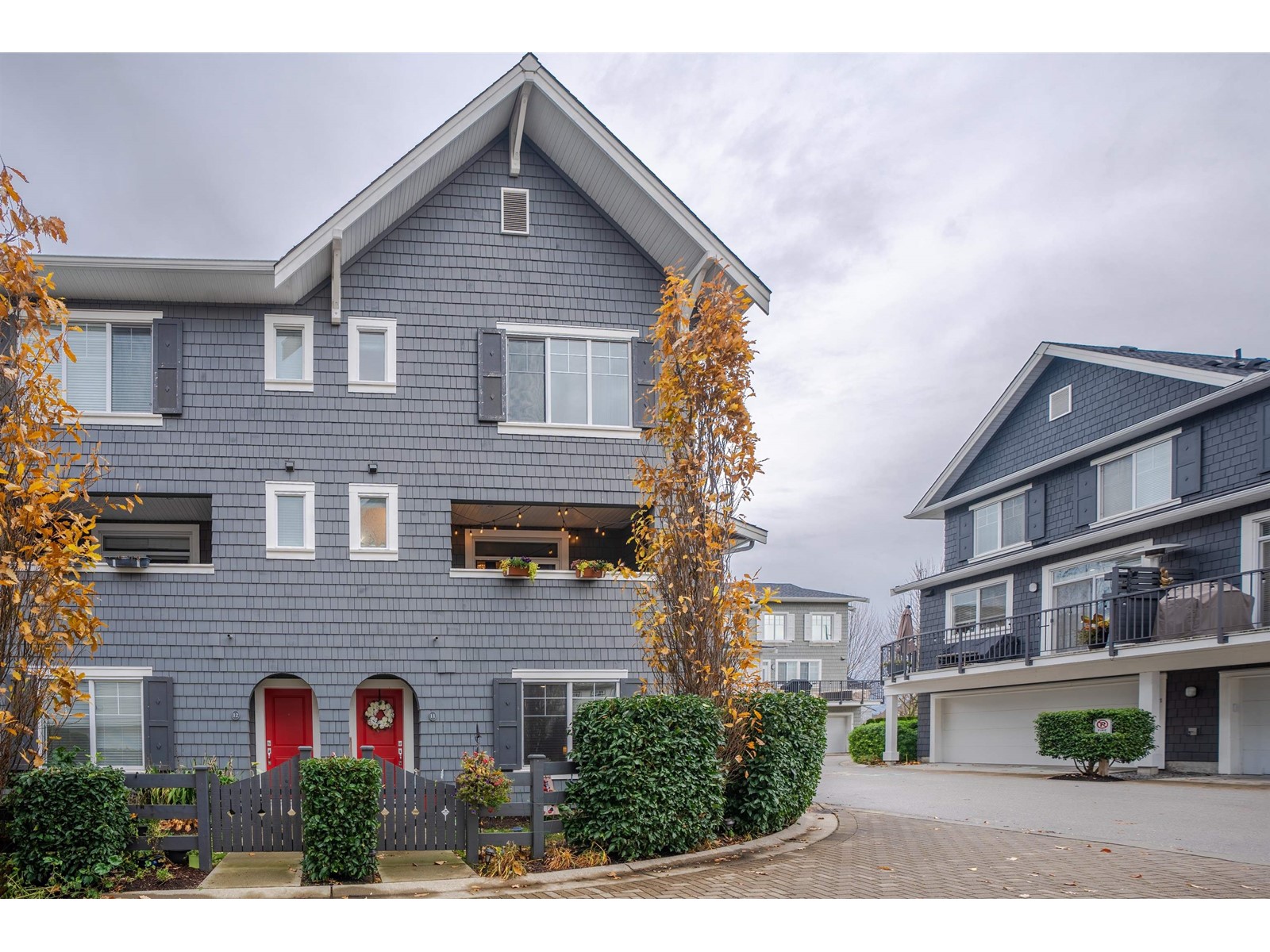 11 127 172 Street, Surrey, British Columbia  V3Z 0W9 - Photo 1 - R2976222
