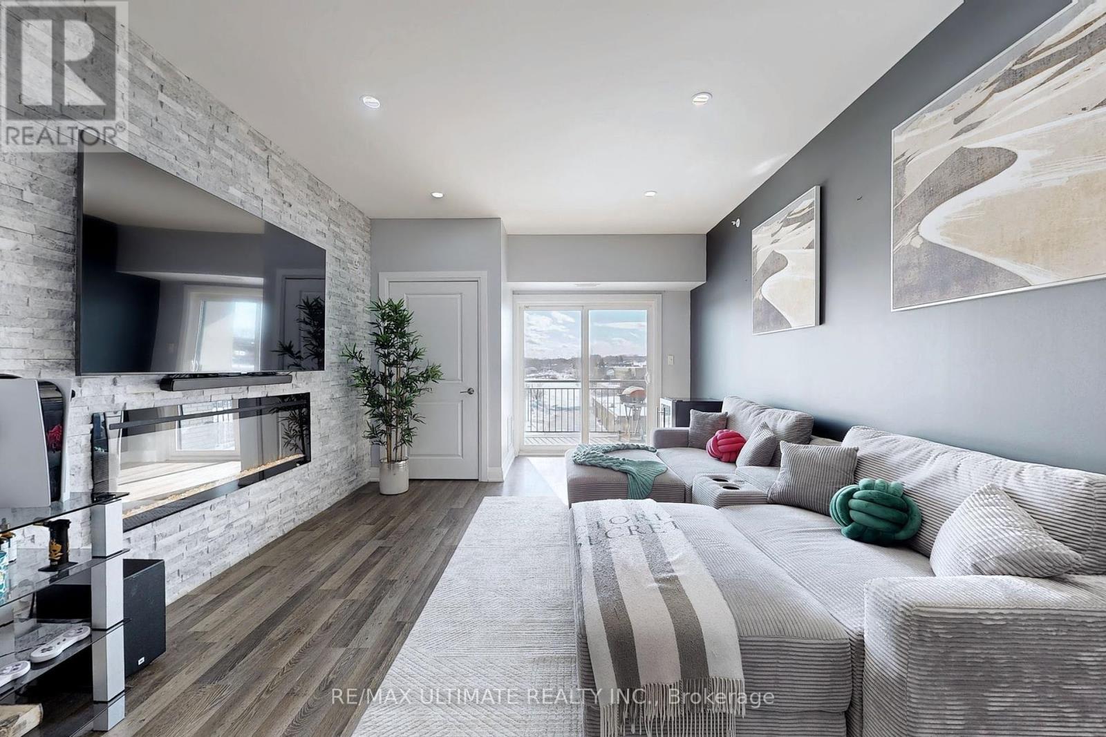 Property at 406 - 299 CUNDLES ROAD E image 4
