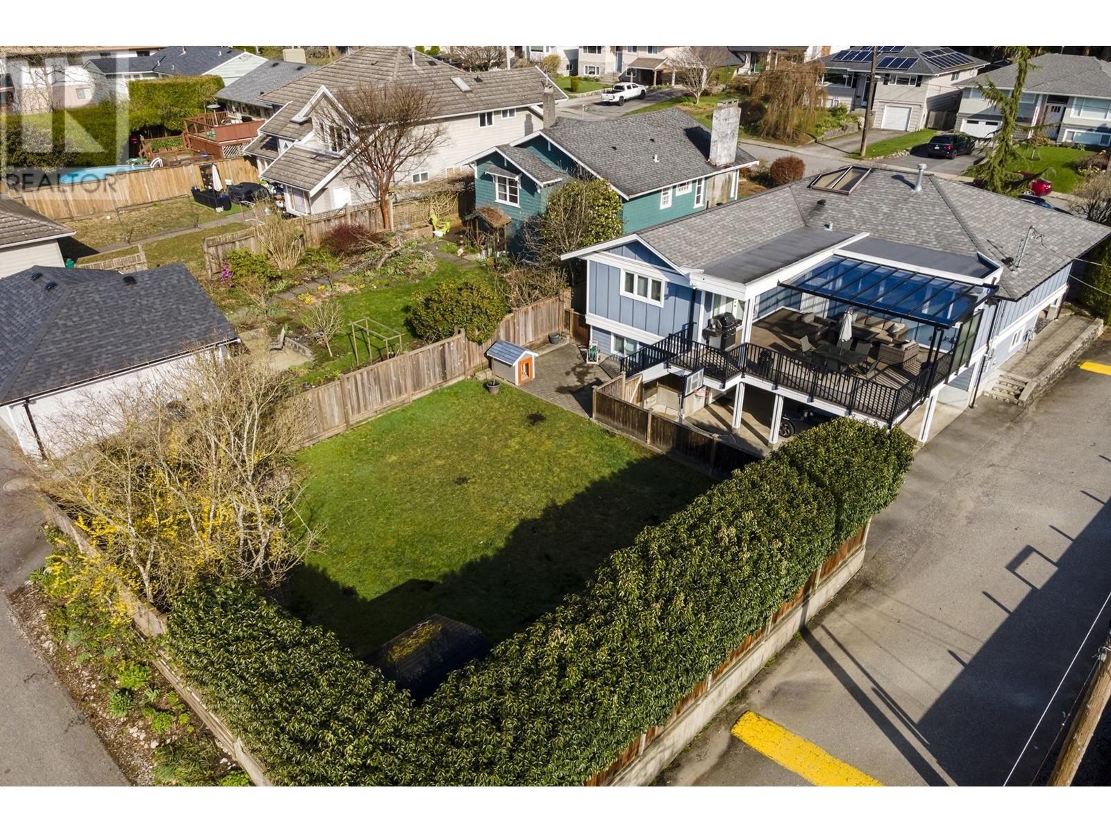 887 E 17th Street, North Vancouver, British Columbia  V7L 2X2 - Photo 39 - R2966557