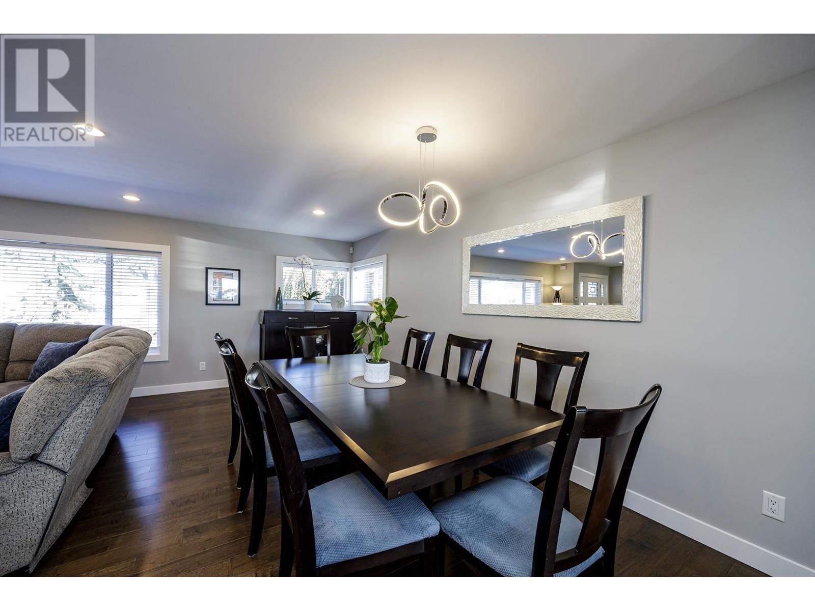 887 E 17th Street, North Vancouver, British Columbia  V7L 2X2 - Photo 8 - R2966557