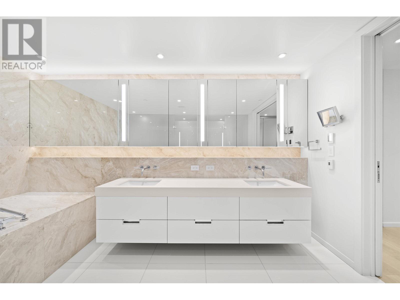 405 1355 Bellevue Avenue, West Vancouver, British Columbia  V7T 0B4 - Photo 17 - R2976931