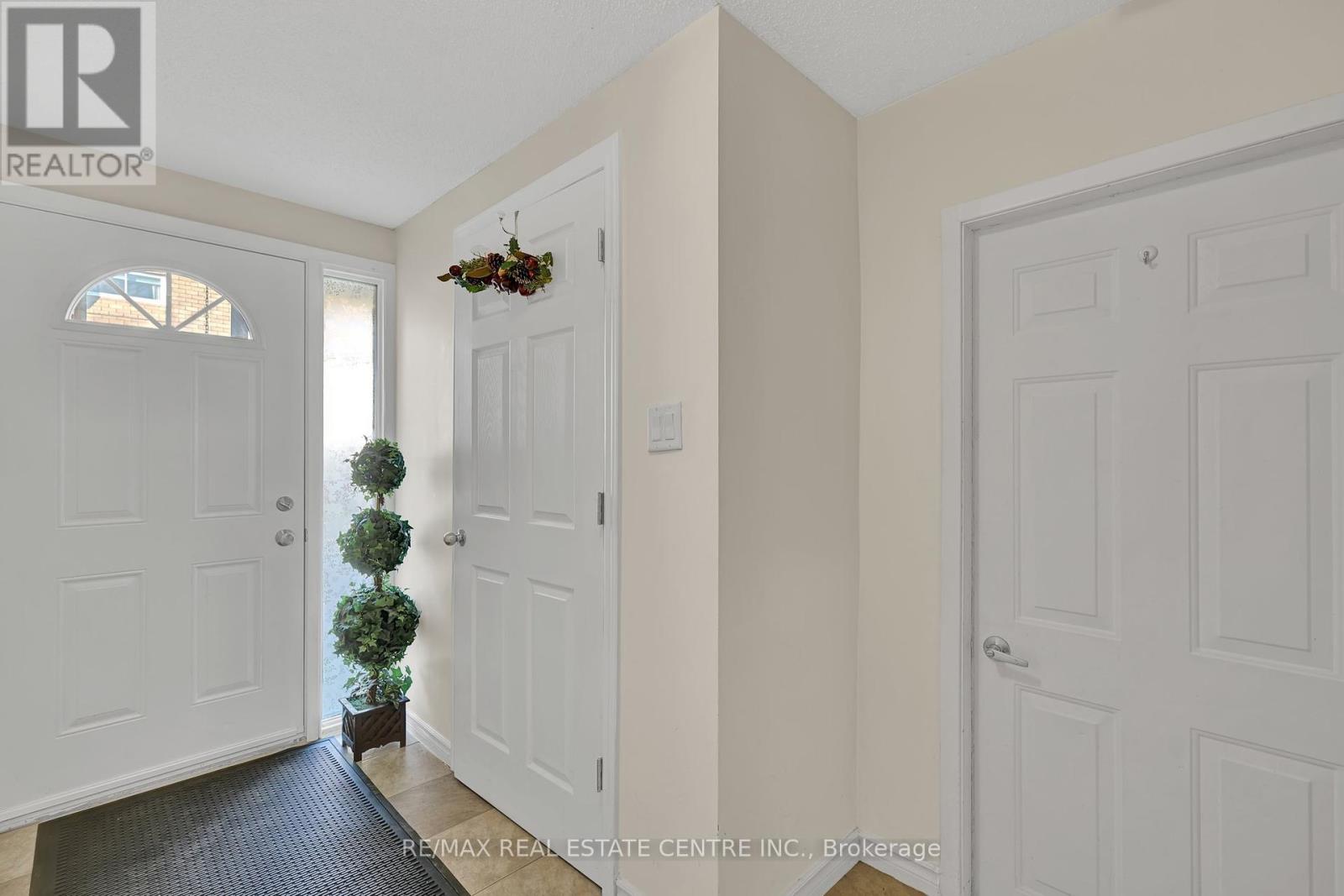Property at 82 - 222 PEARSON STREET image 4