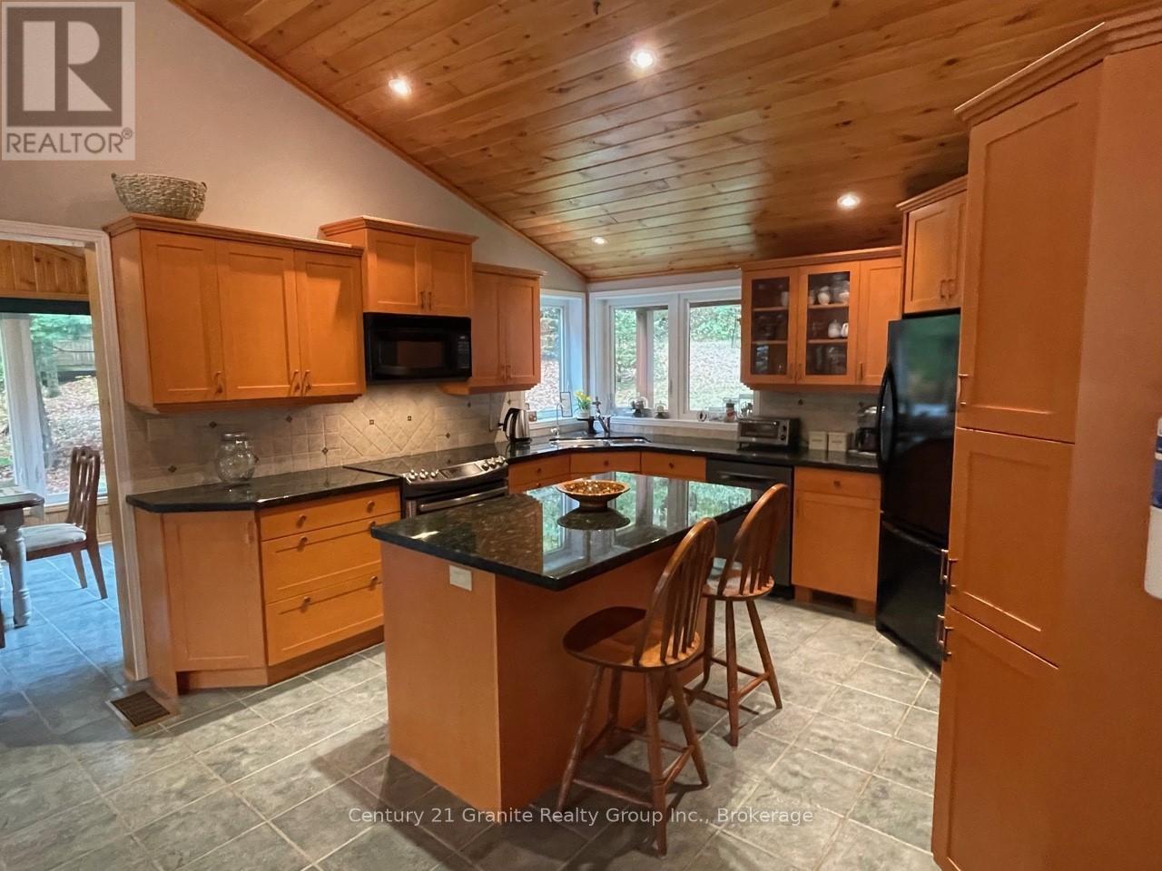 1052 Nutcracker Trail, Highlands East, Ontario  K0M 1S0 - Photo 9 - X12015271