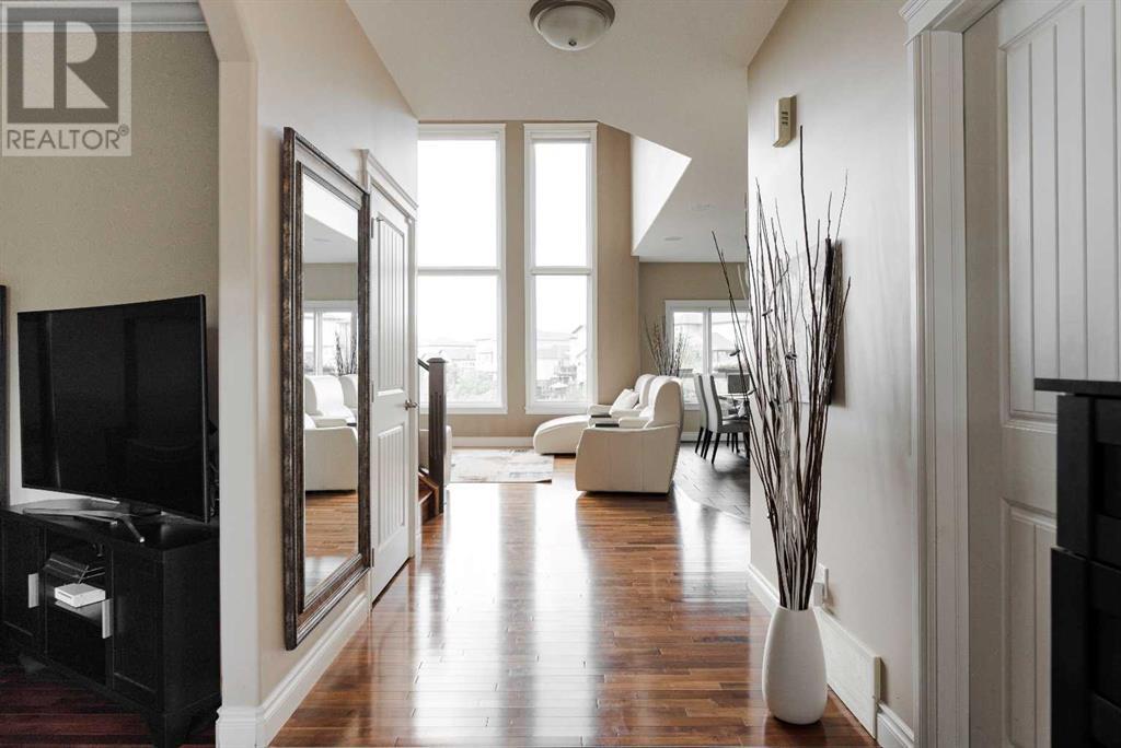 Property at 243 Wild Rose Street image 4