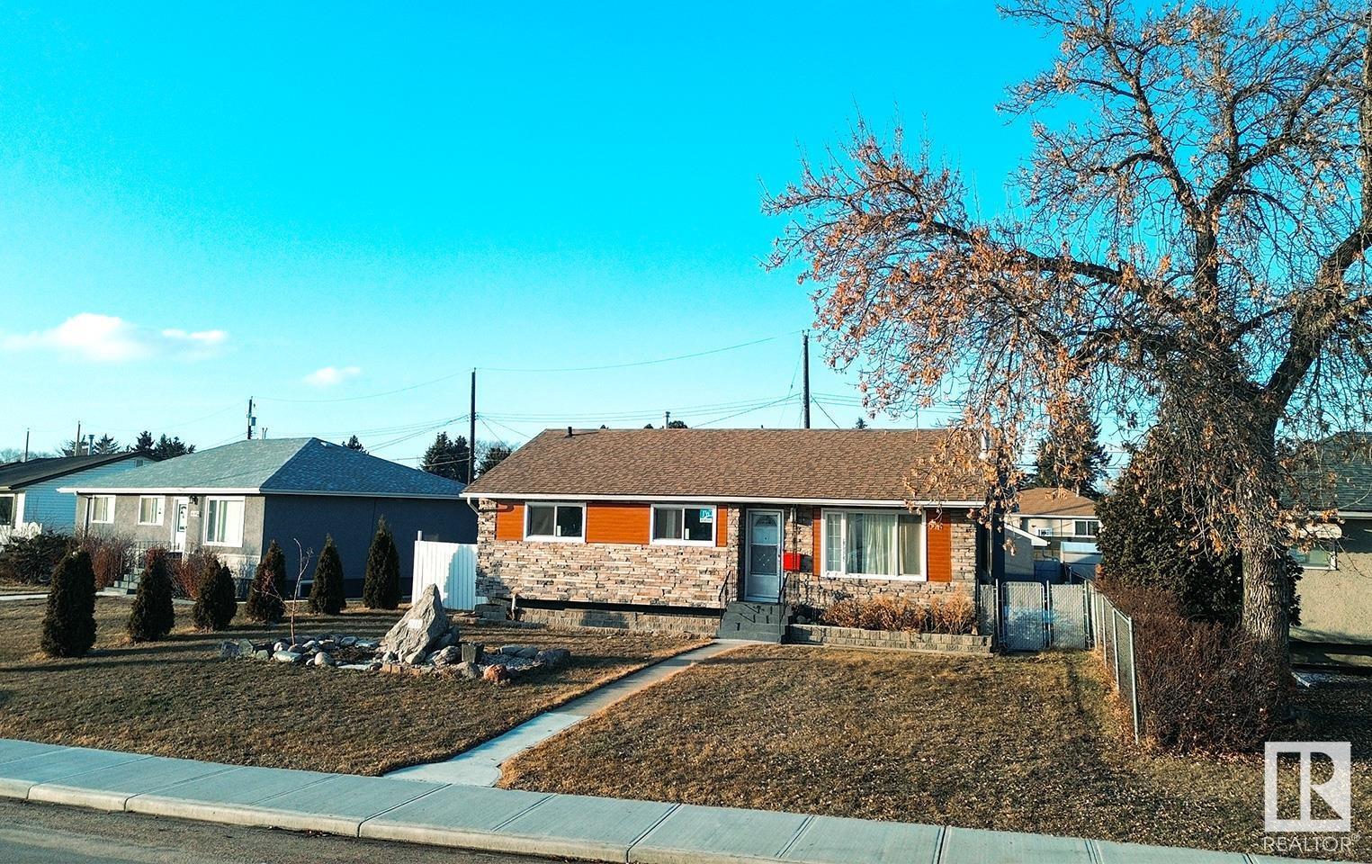 Property at 9112 129B AV NW image 2
