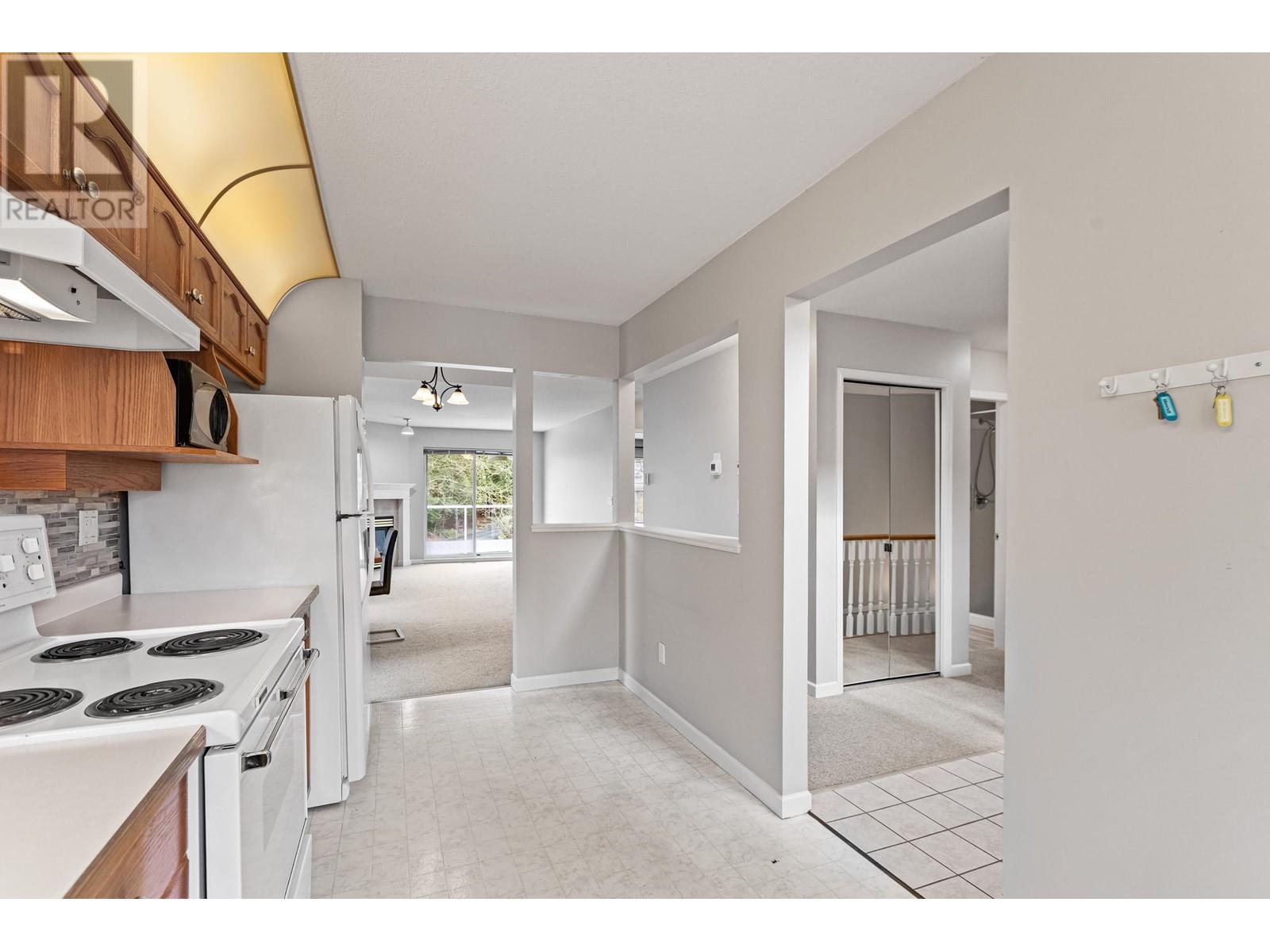 9 22740 116 Avenue, Maple Ridge, British Columbia  V2X 2X7 - Photo 5 - R2976880