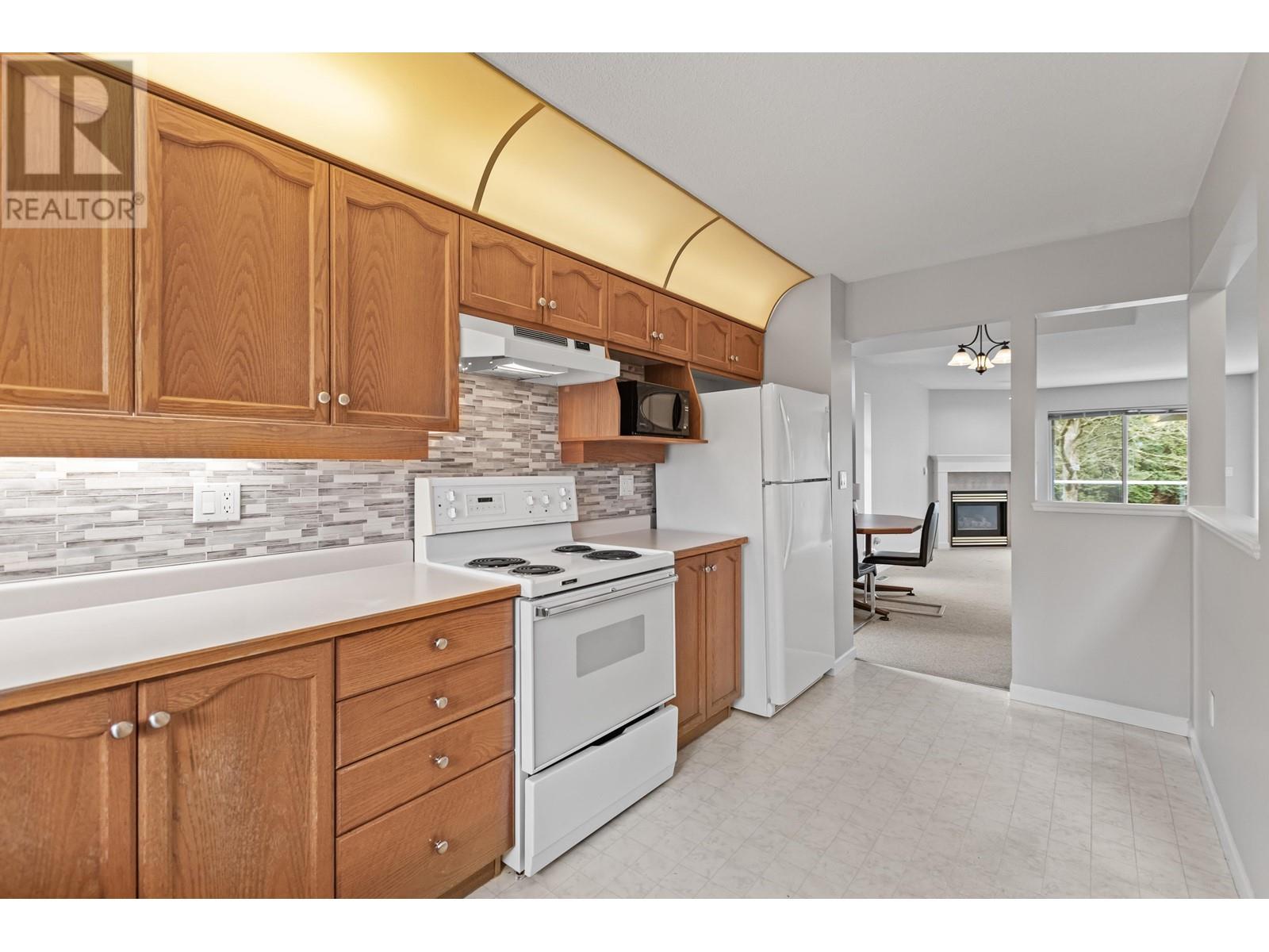 9 22740 116 Avenue, Maple Ridge, British Columbia  V2X 2X7 - Photo 4 - R2976880