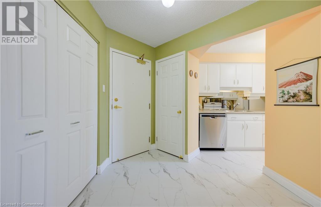 Property at 1414 E KING Street E Unit# 307 image 2