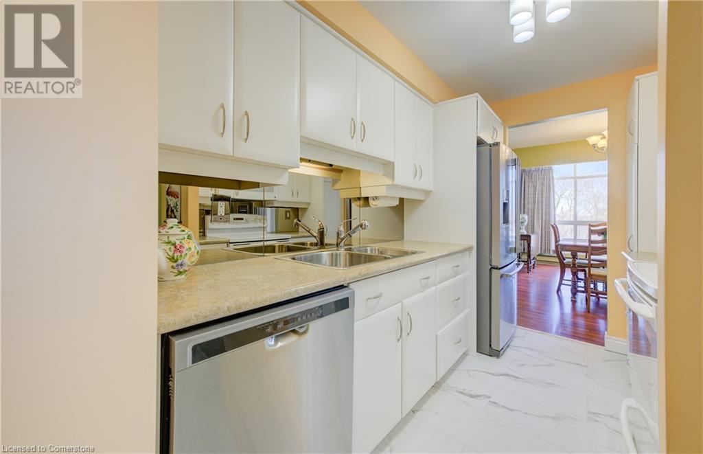 Property at 1414 E KING Street E Unit# 307 image 3
