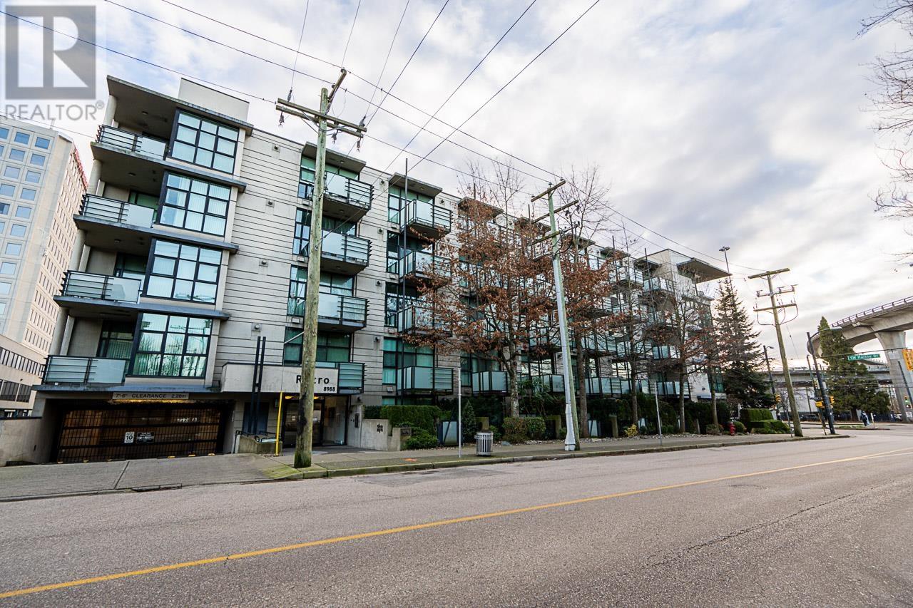 401 8988 HUDSON STREET, Vancouver