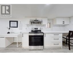 533 WESTMOUNT AVENUE, Toronto, Ontario