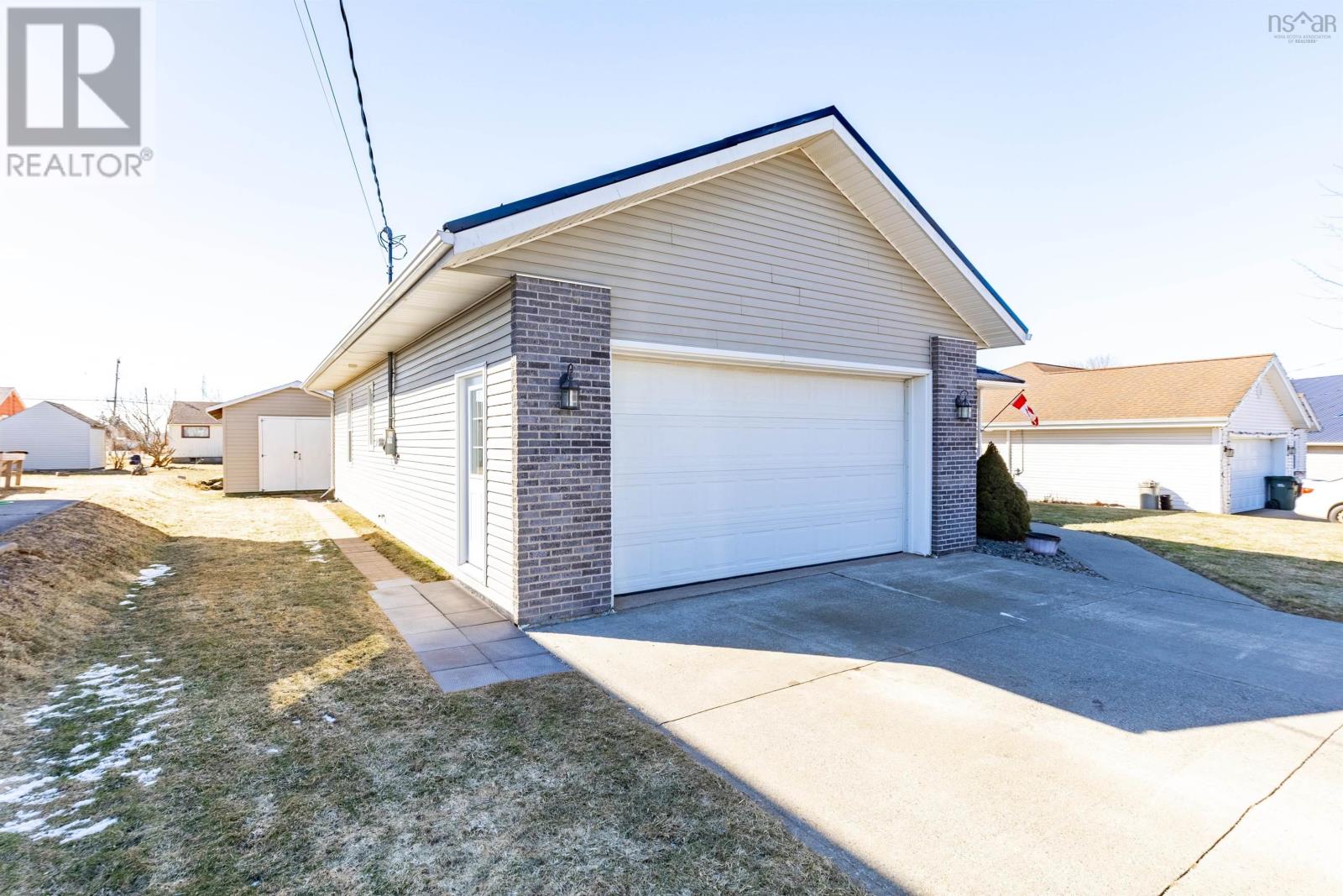 25 Breeze Drive, Yarmouth, Nova Scotia  B5A 4V1 - Photo 33 - 202504665