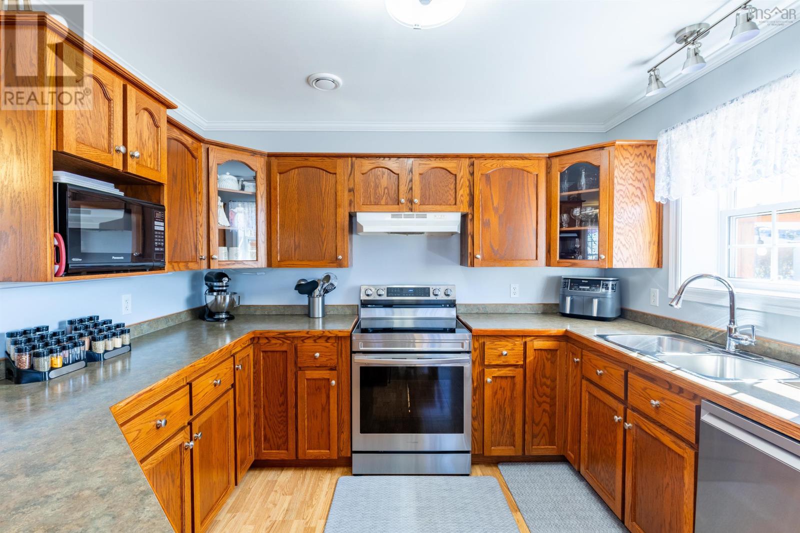 25 Breeze Drive, Yarmouth, Nova Scotia  B5A 4V1 - Photo 7 - 202504665