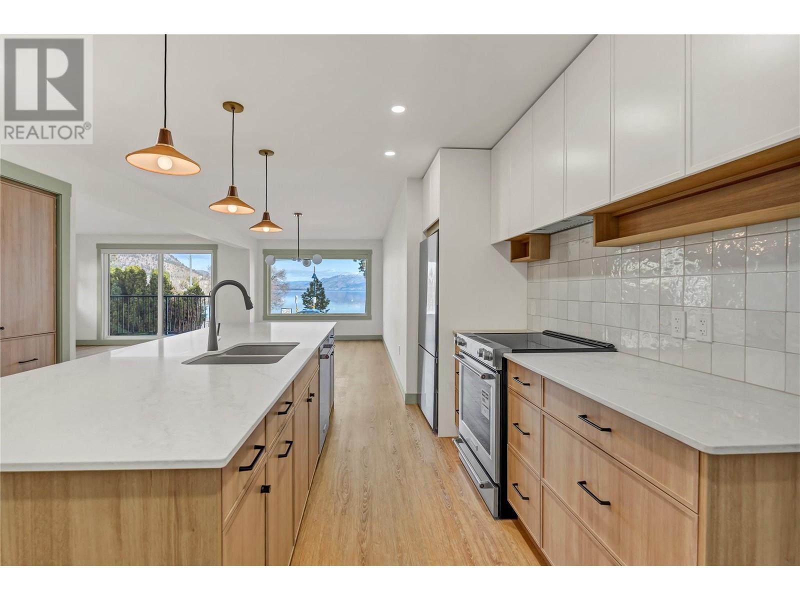 Property at 578 Lakeshore Drive Unit# 202 image 3