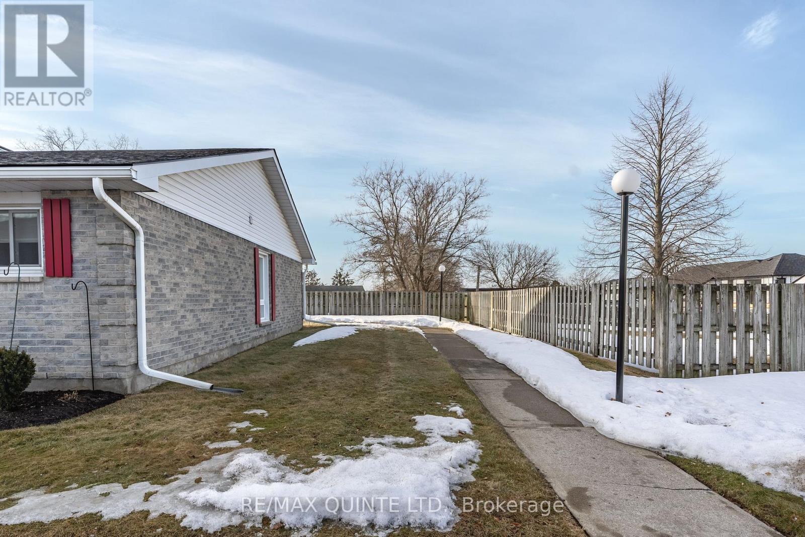 19 - 73 Lywood Street, Belleville, Ontario  K0K 1K0 - Photo 35 - X12015443