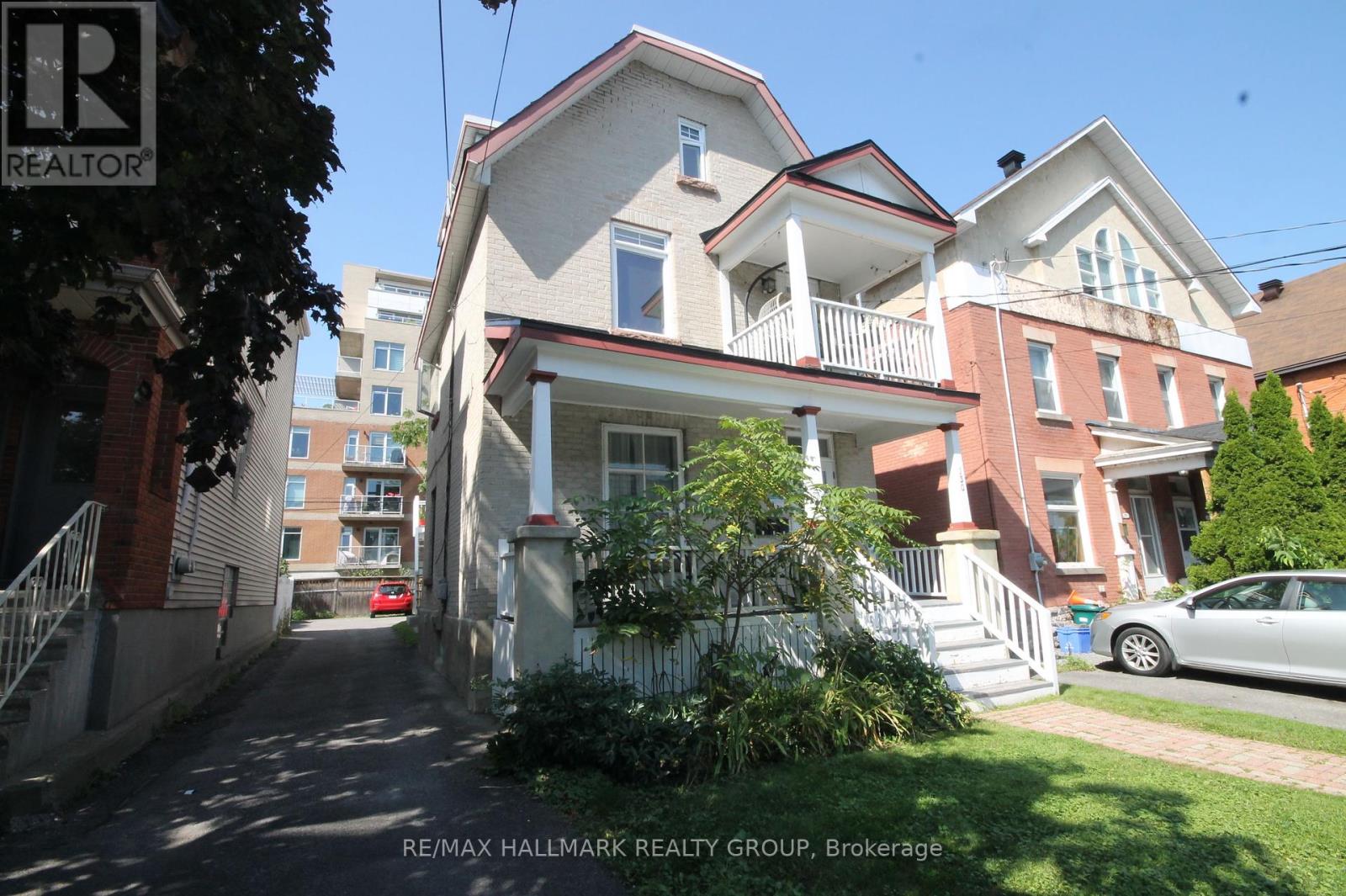 Property at 130 HINTON AVENUE image 3