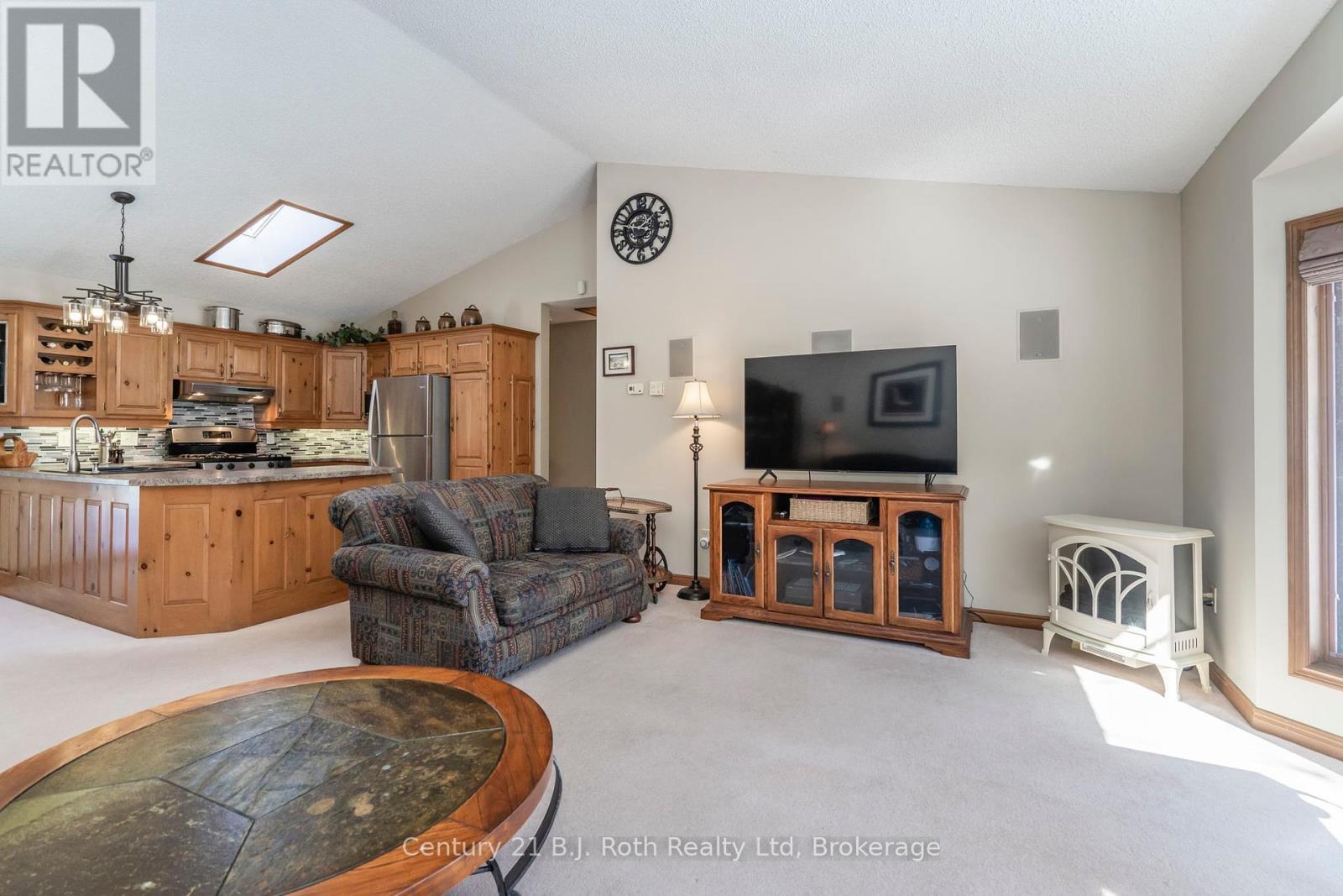 100 Tall Pines Drive, Tiny, Ontario  L9M 0H4 - Photo 17 - S12015405