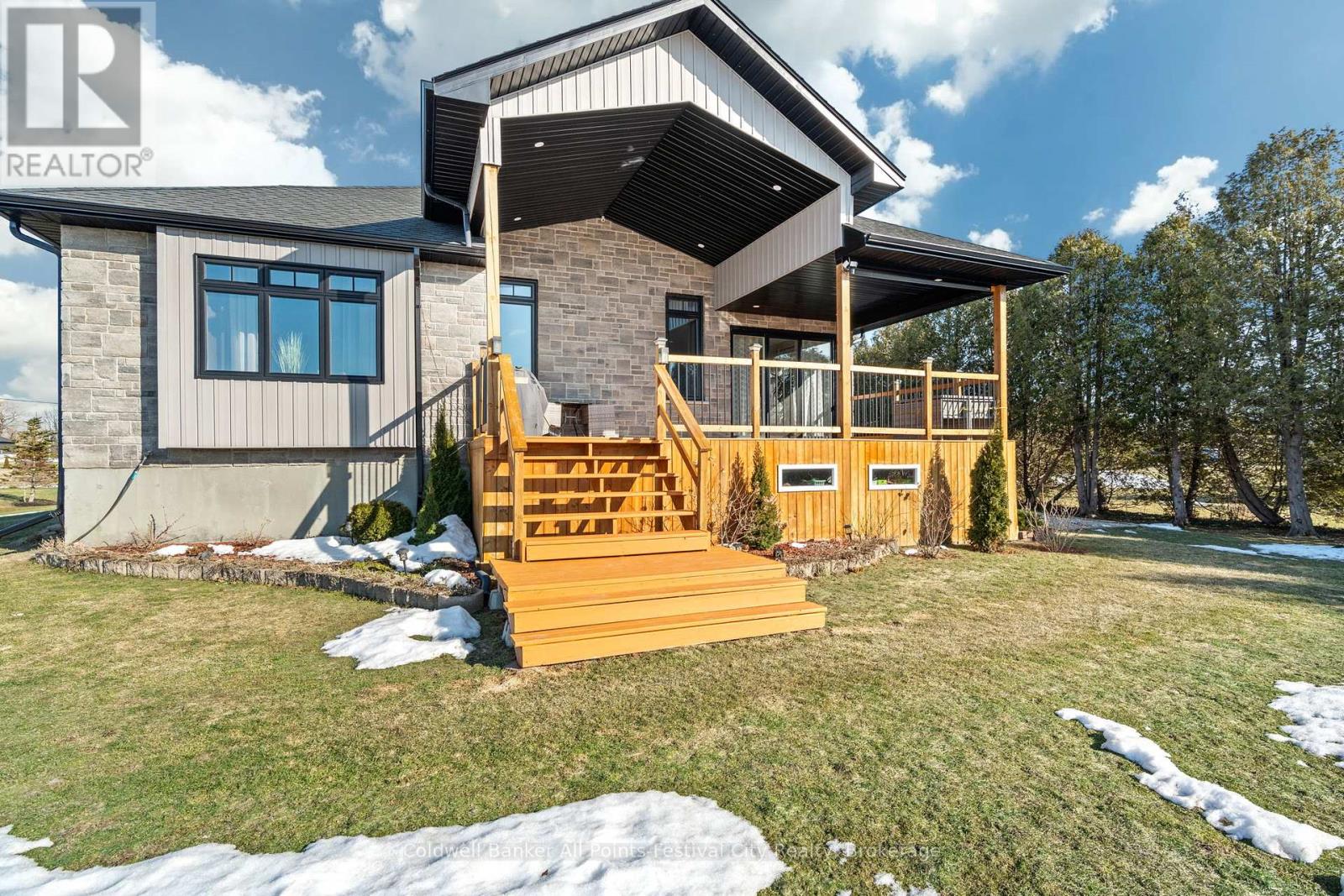 43 Sydenham Street S, Ashfield-Colborne-Wawanosh, Ontario  N7A 3X9 - Photo 45 - X12015473