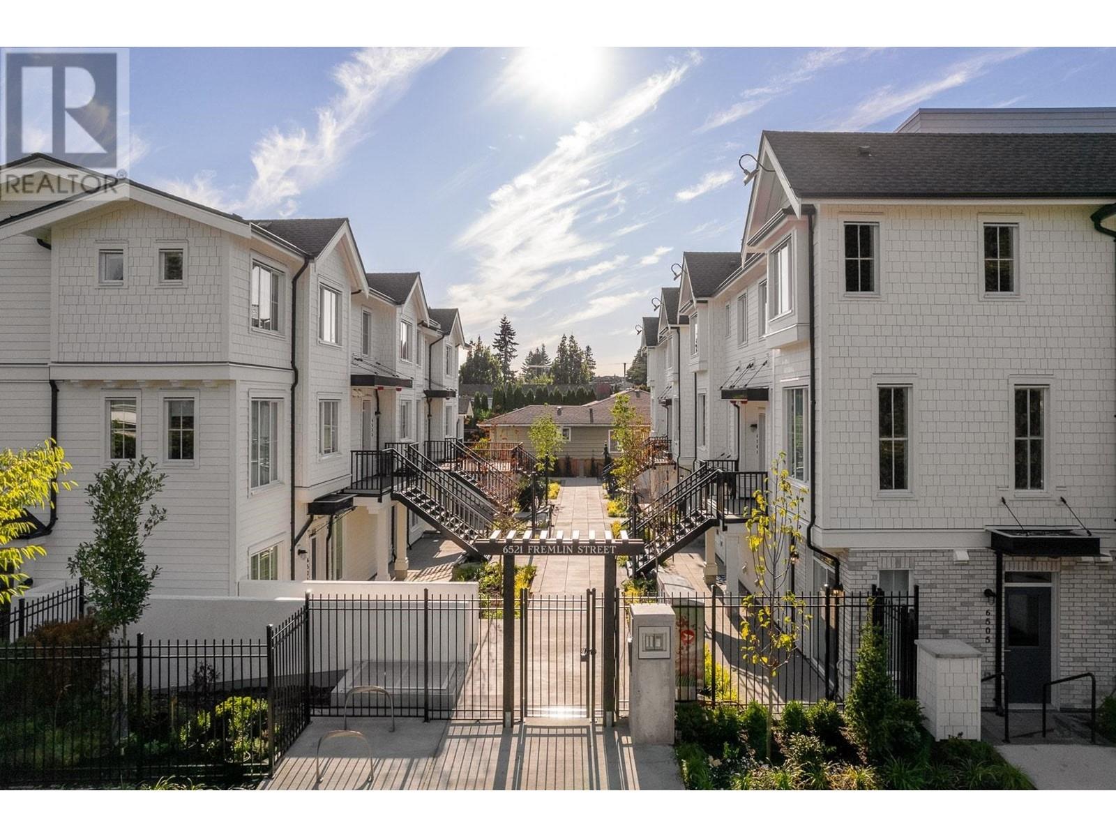 6531 Fremlin Street, Vancouver, British Columbia  V6P 0K6 - Photo 3 - R2966294