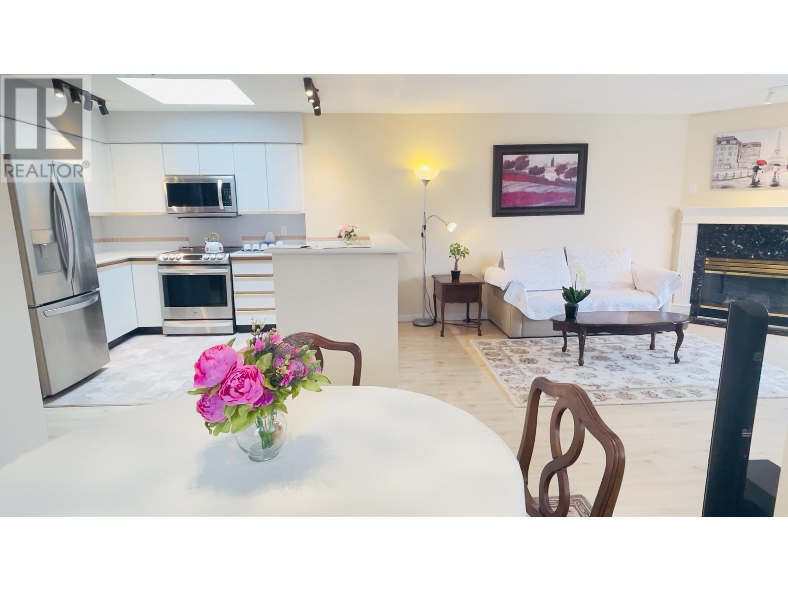 Ph2 668 W 16th Avenue, Vancouver, British Columbia  V5Z 1S6 - Photo 8 - R2975905