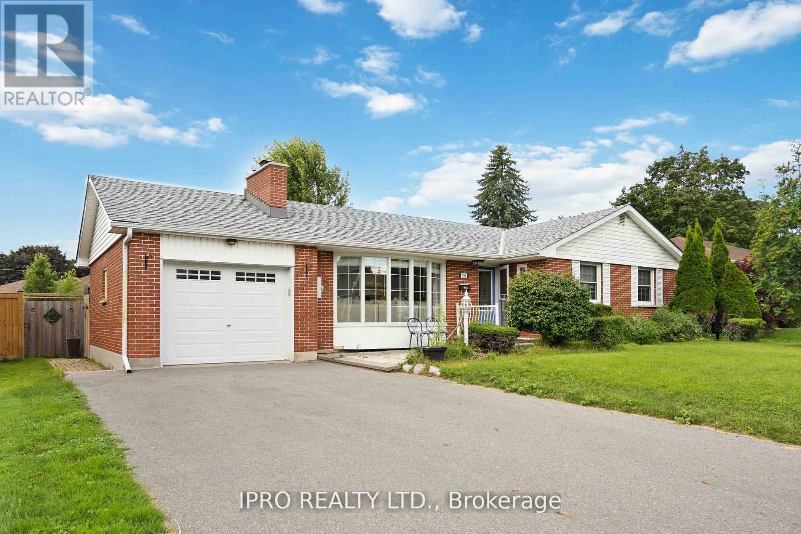 Property at 736 WESTDALE STREET image 3