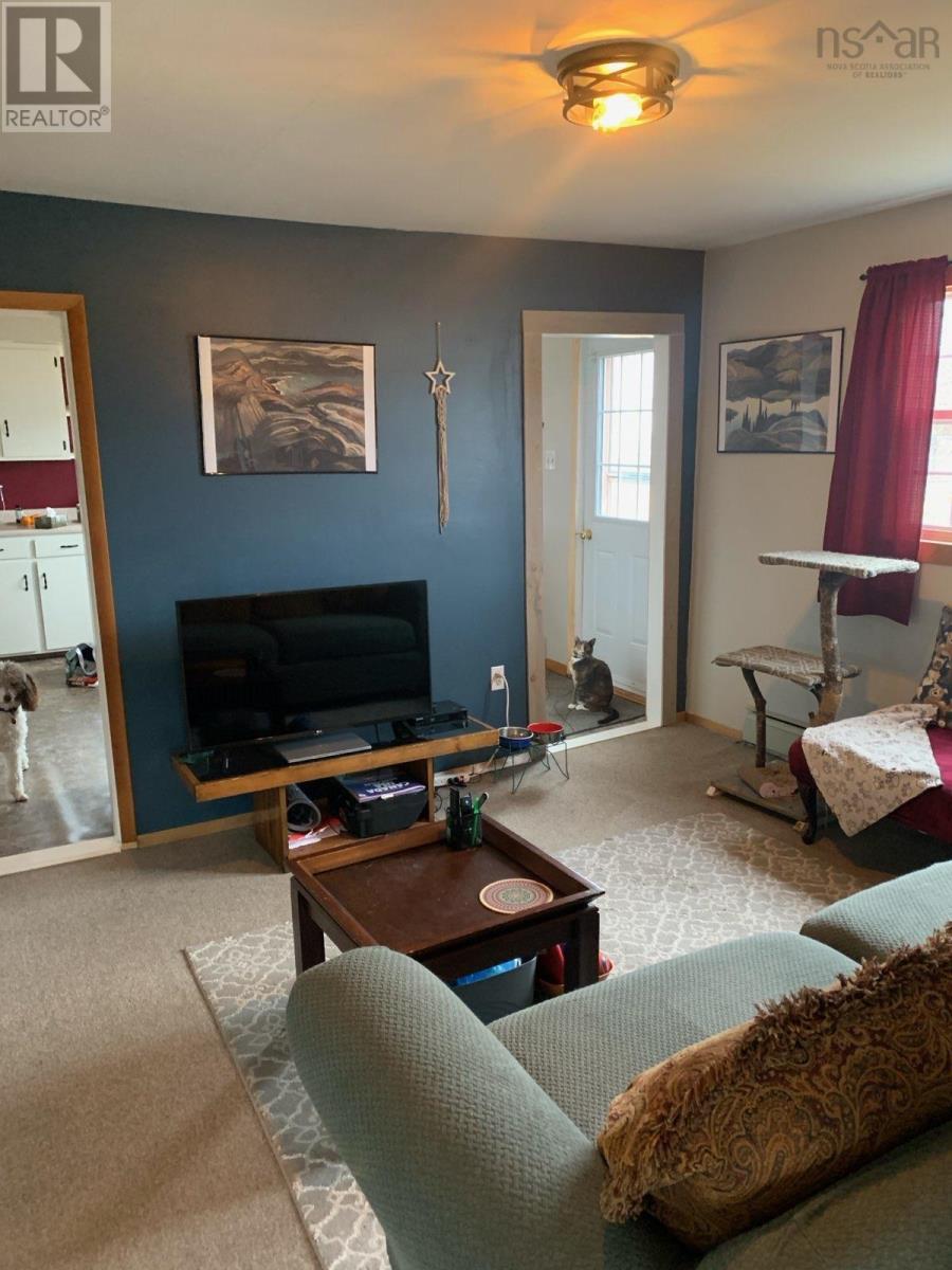 16 Queen Street, Scotchtown, Nova Scotia  B1H 1E8 - Photo 5 - 202504637