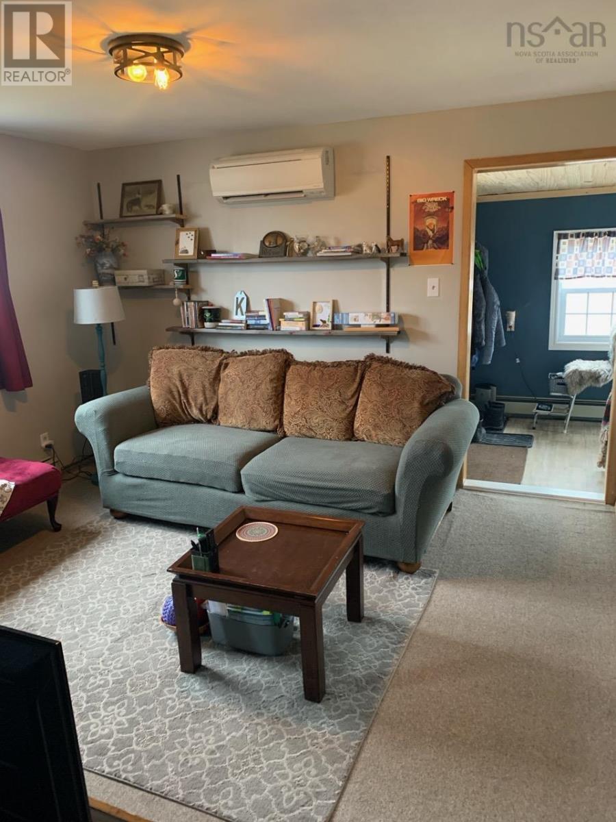16 Queen Street, Scotchtown, Nova Scotia  B1H 1E8 - Photo 8 - 202504637