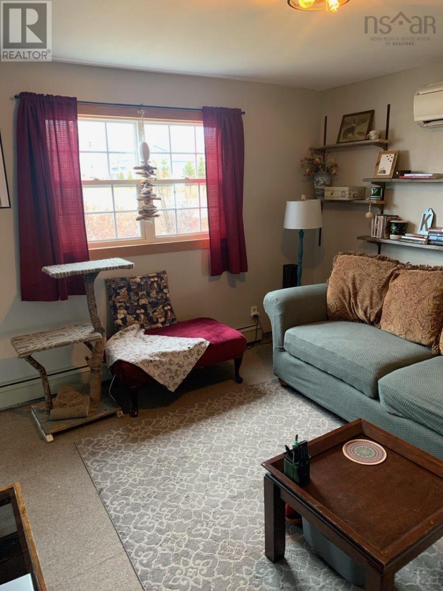 16 Queen Street, Scotchtown, Nova Scotia  B1H 1E8 - Photo 9 - 202504637