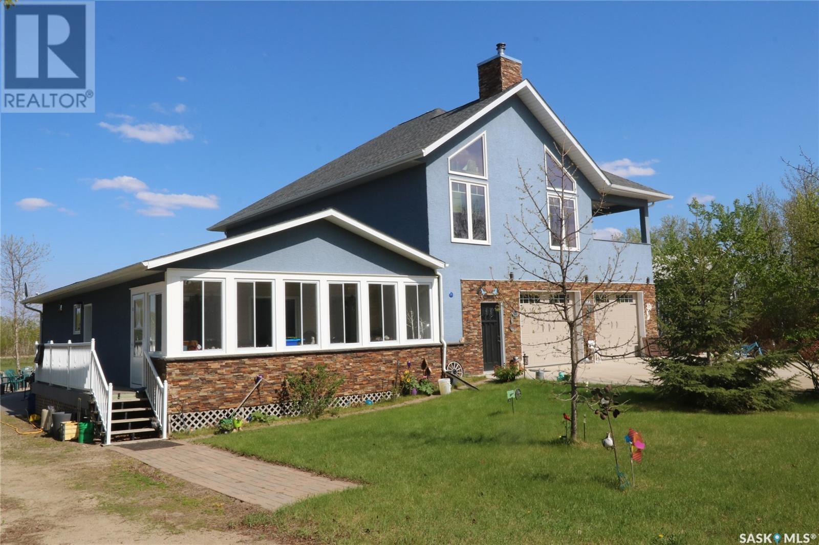 964 WHITESAND AVENUE, good lake rm no. 274, Saskatchewan