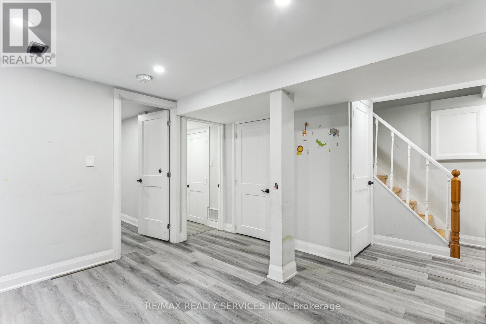 22 Newbridge Crescent, Brampton (Westgate), Ontario  L6S 4B3 - Photo 28 - W12015333