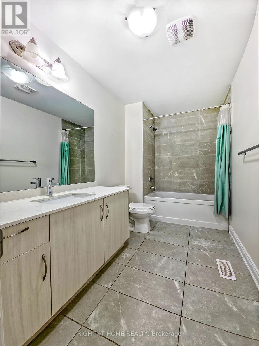 12 Ixworth Circle, Brampton, Ontario  L6Y 6J8 - Photo 15 - W12015367