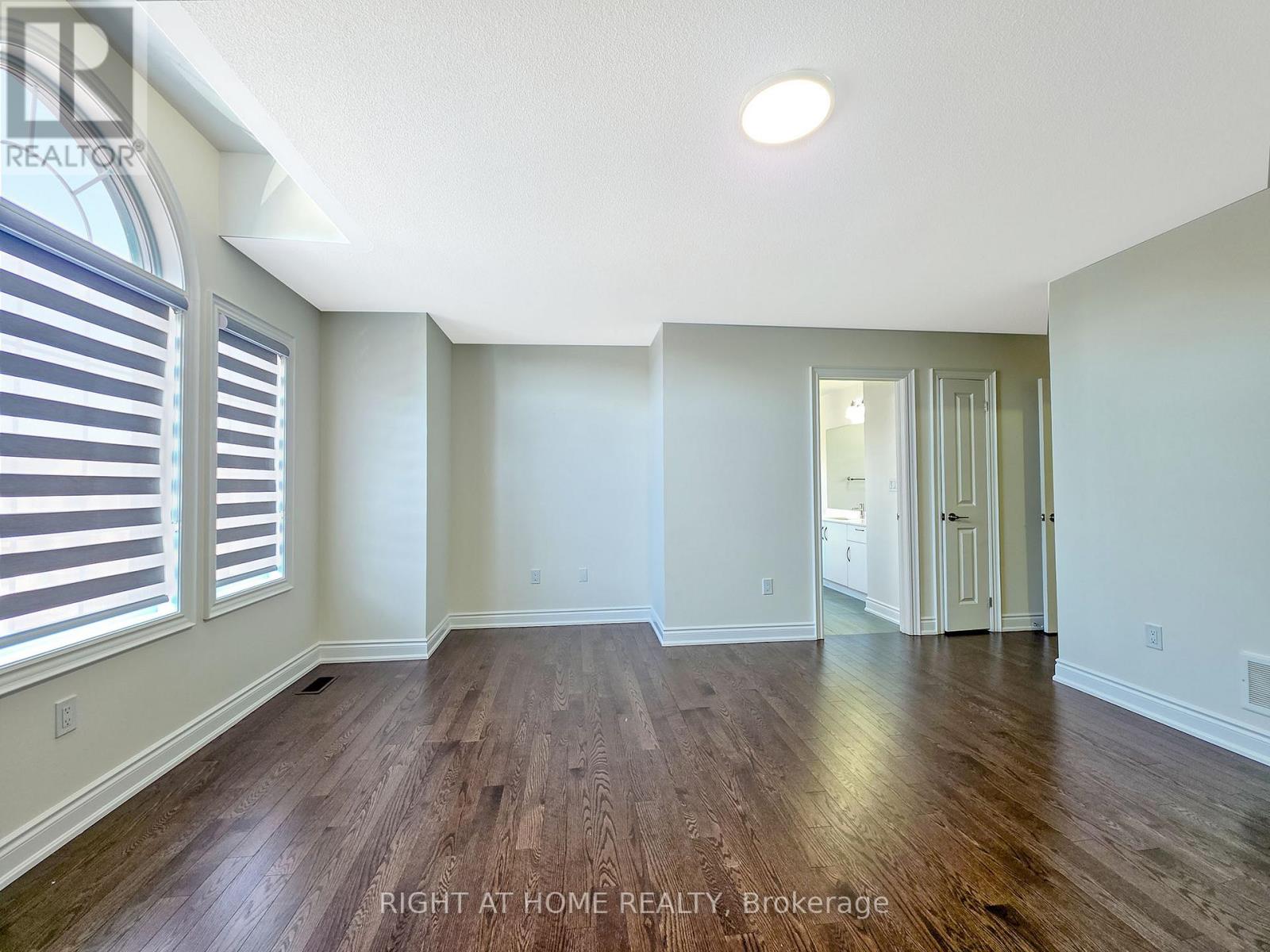 12 Ixworth Circle, Brampton, Ontario  L6Y 6J8 - Photo 8 - W12015367