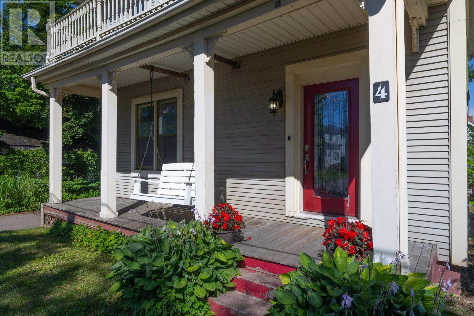Property at 4 Hillcrest Avenue image 4