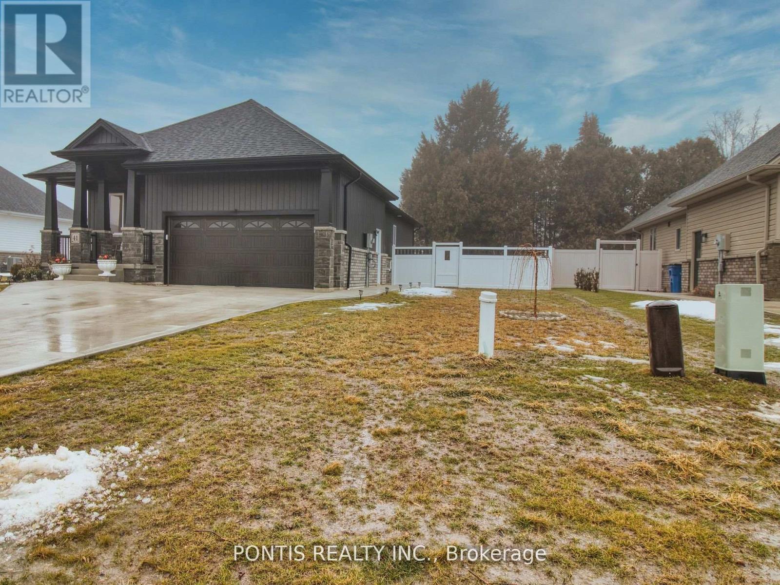 Property at 41 SLEEPY MEADOW DRIVE image 3