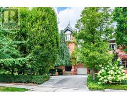 88 SOUTH DRIVE, Toronto, Ontario