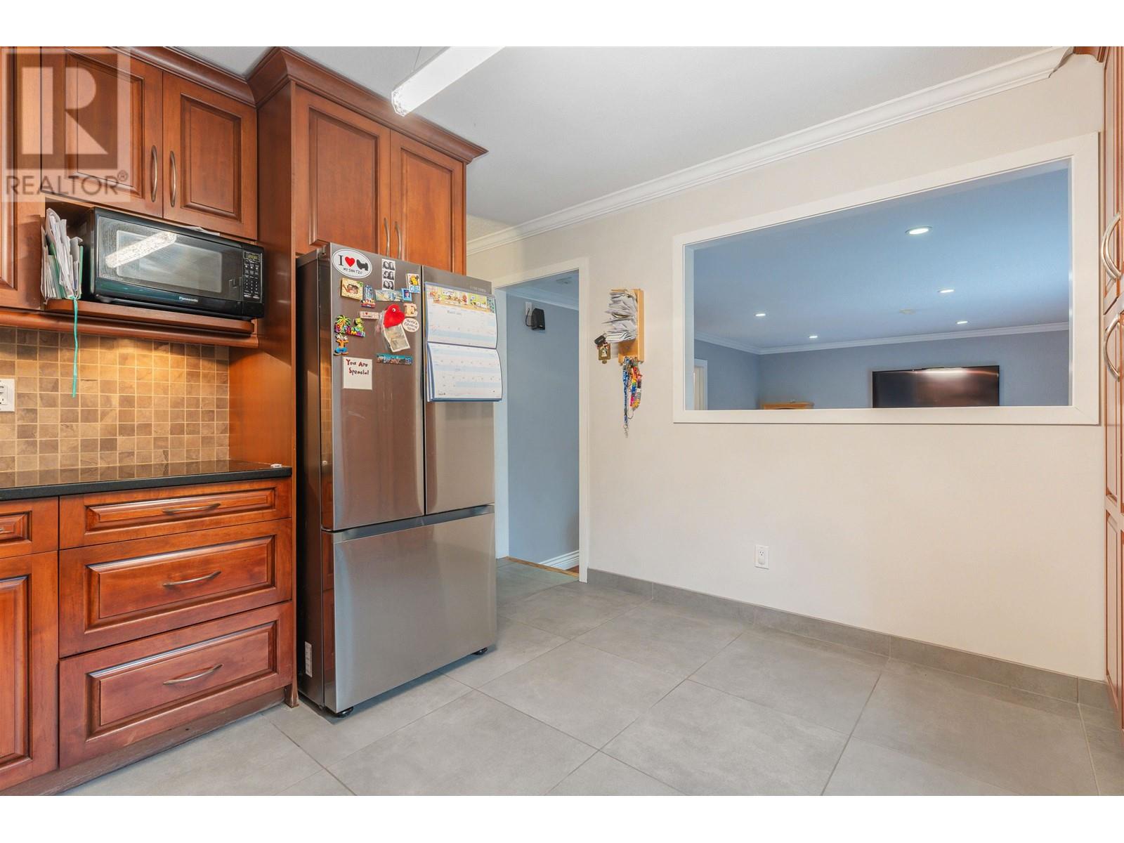 1889 Bluff Way, Coquitlam, British Columbia  V3E 1J3 - Photo 8 - R2976861