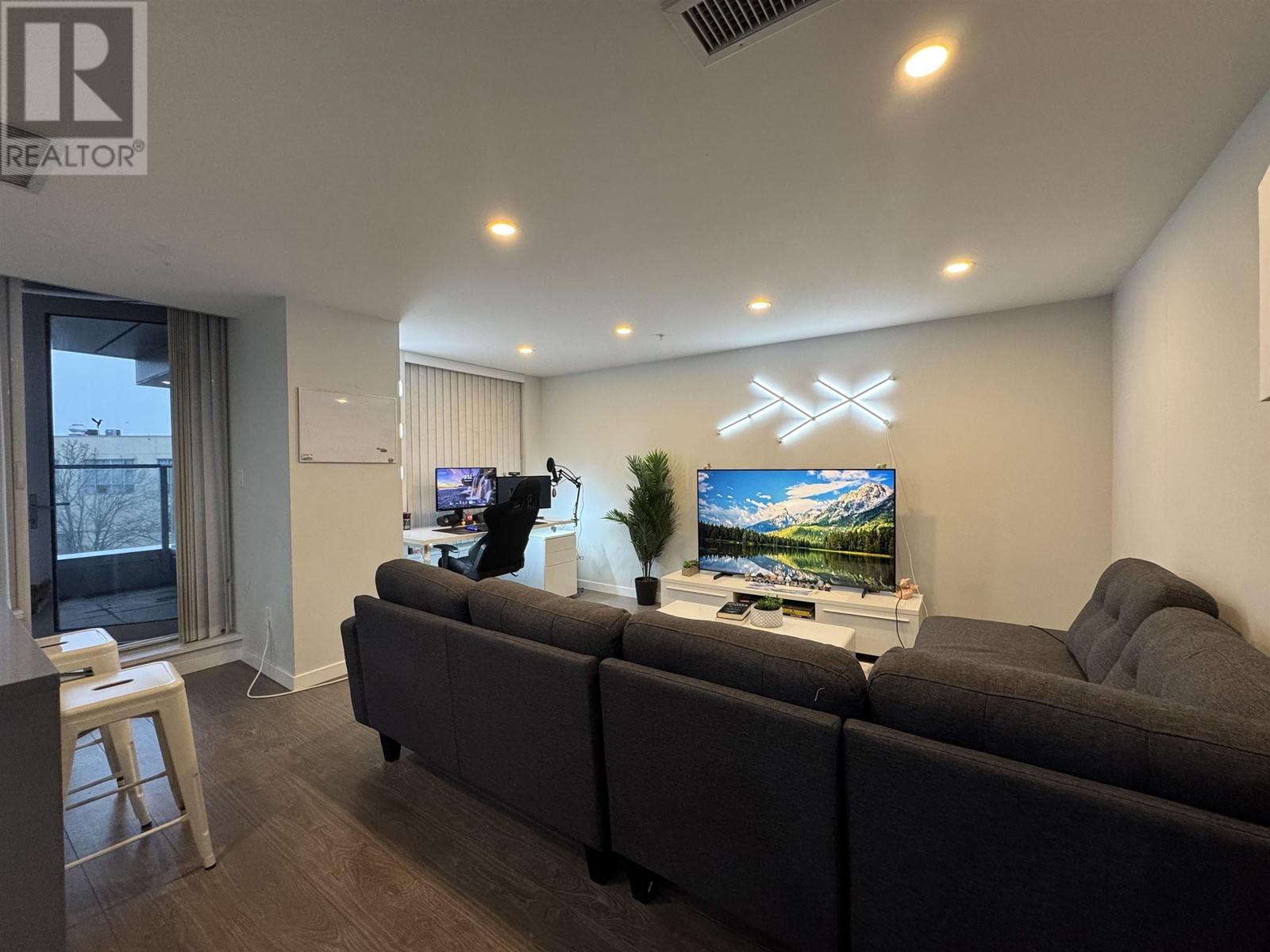 Listing Picture 14 of 25 : 302 3331 BROWN ROAD, Richmond / 烈治文 - 魯藝地產 Yvonne Lu Group - MLS Medallion Club Member